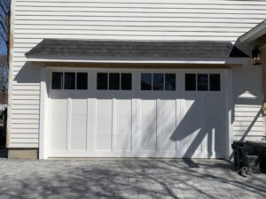 garage door with window